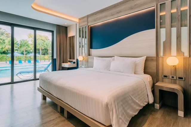 Deluxe, Double or Twin Bed, Pool Access، Seabed Grand Hotel Phuket 2/10