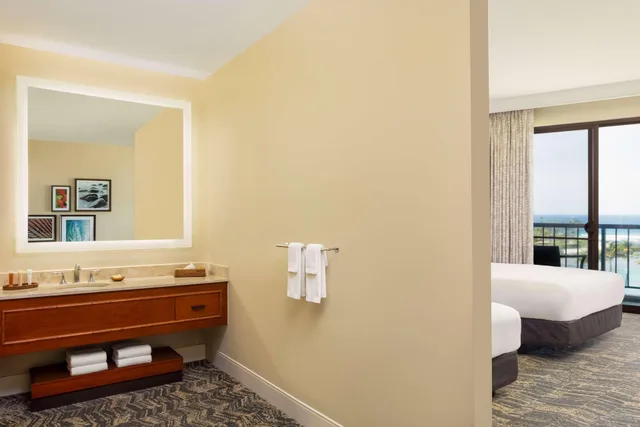 Palace, 2 Queen Beds, with View, Accessible، Hilton Waikoloa Village 4/4