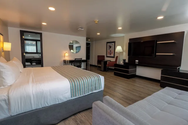 جناح بريميوم جونيور بسرير كينج، Wyndham Garden Quito 4/10