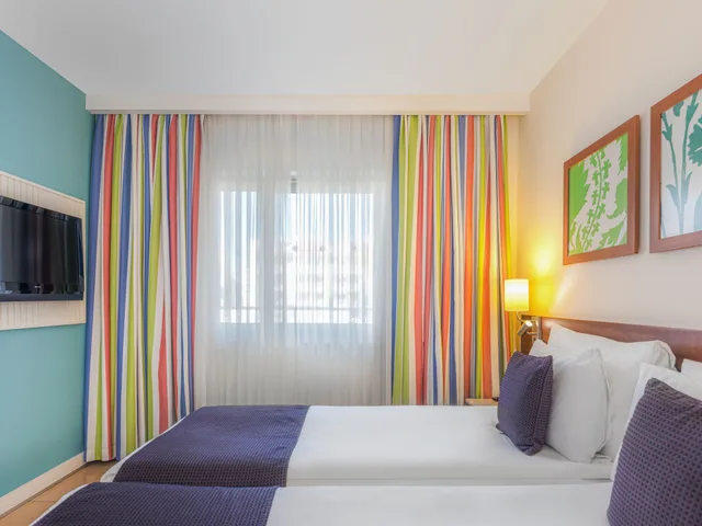 جناح بسريرين منفصلين مع أريكة، Barut B Suites 5/10