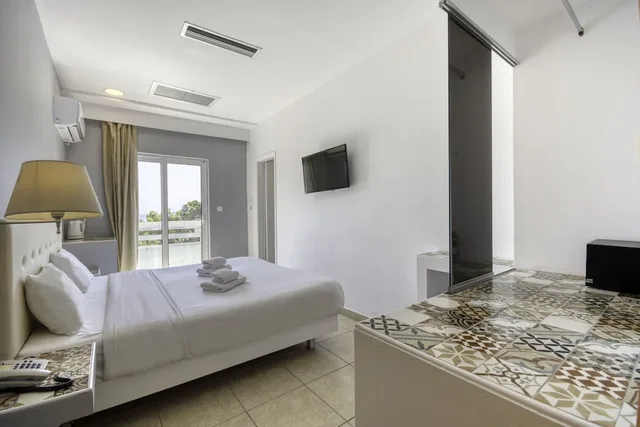 Room, Double Bed, French Balcony، Astron Hotel 5/7