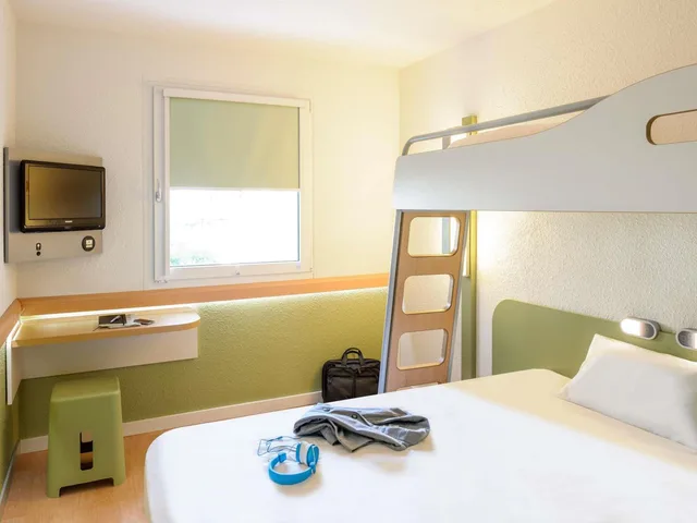 غرفة ثلاثية، ibis budget Noyon 2/6