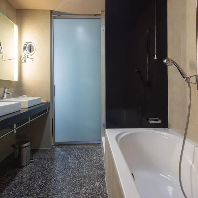 جناح، Sotelia Hotel 10/10