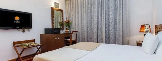 Deluxe, Double Bed, LE CAID 2/3