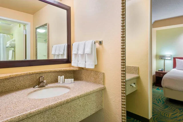 Suite, Multiple Beds، SpringHill Suites Fort Myers Airport 2/4