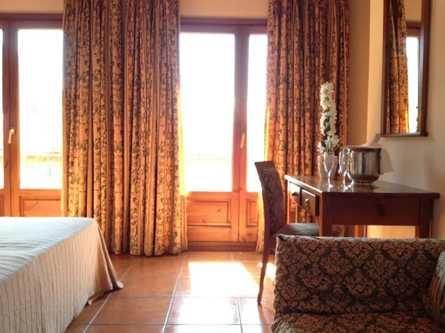 Room, Triple, Single Bed, Xalet Verdu 6/10