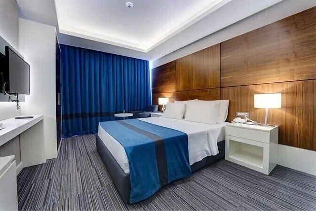 غرفة قياسية بسريرين منفصلين، The Menord Hotel 1/1