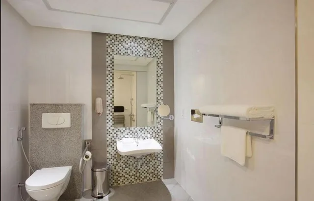 غرفة كلوب ديلوكس بسرير مزدوج، Wyndham Garden Manama 4/5
