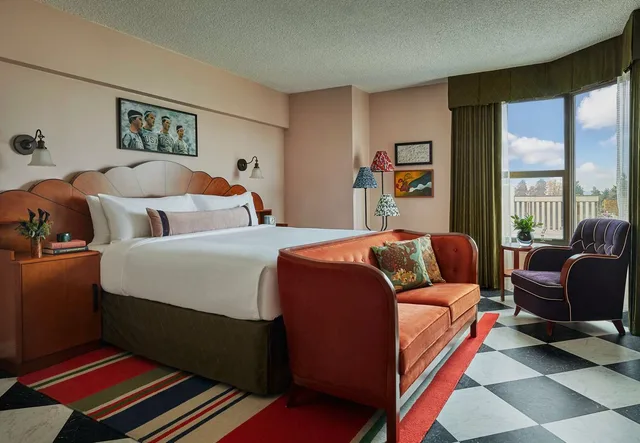 Graduate, King Bed, Skyline View، Graduate by Hilton Seattle 2/2