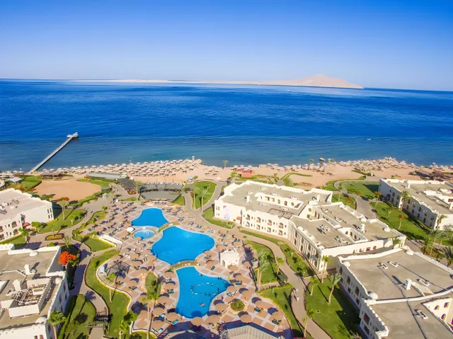 Junior Suite, Sea Front، Charmillion Club Resort 1/2