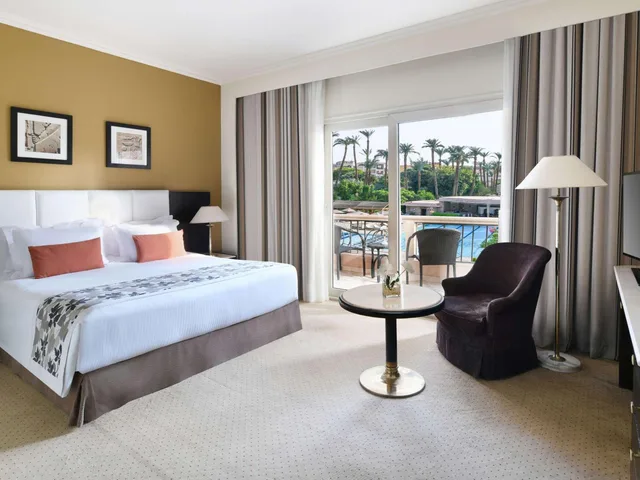 جناح بريستيج بسرير كينج بإطلالة على الحديقة بشرفة بغرفة نوم واحدة، Pavillon Winter Luxor 2/7