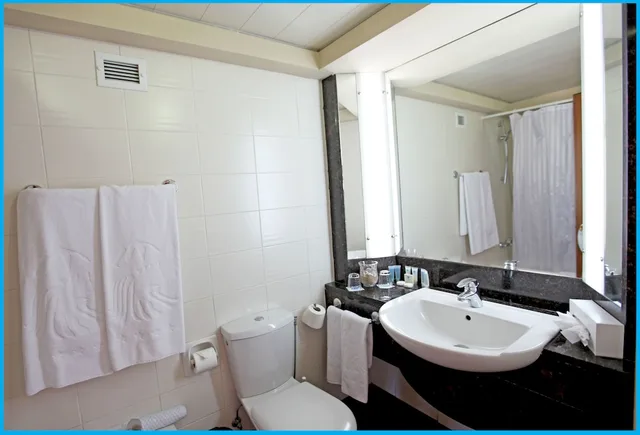 Standard, Double or Twin Bed, Courtyard View, Poseidonia Beach Hotel Limassol 2/2