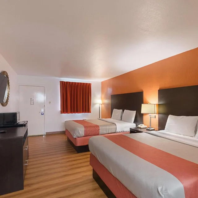 غرفة بسريرين كوين، Motel6 San Antonio, TX - I-10 West 6/10