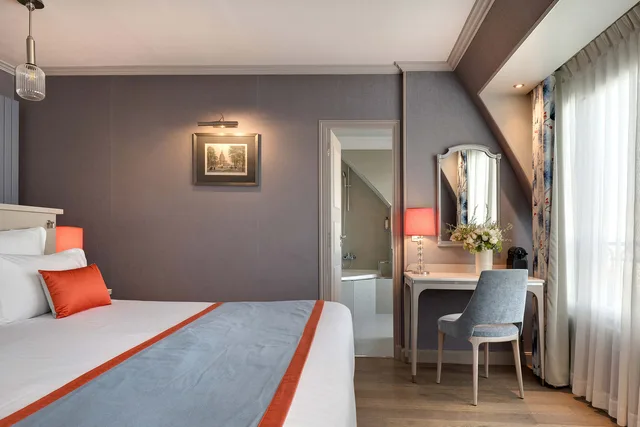 غرفة ثلاثية ديلوكس، Hotel Rochester Champs-Elysees 1/2