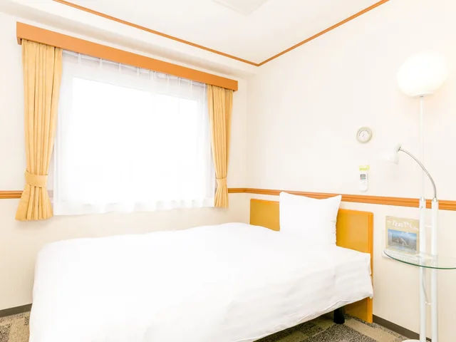 غرفة أساسية بسرير مزدوج للمدخنين، Toyoko Inn Korakuen Bunkyokuyakushomae 2/4