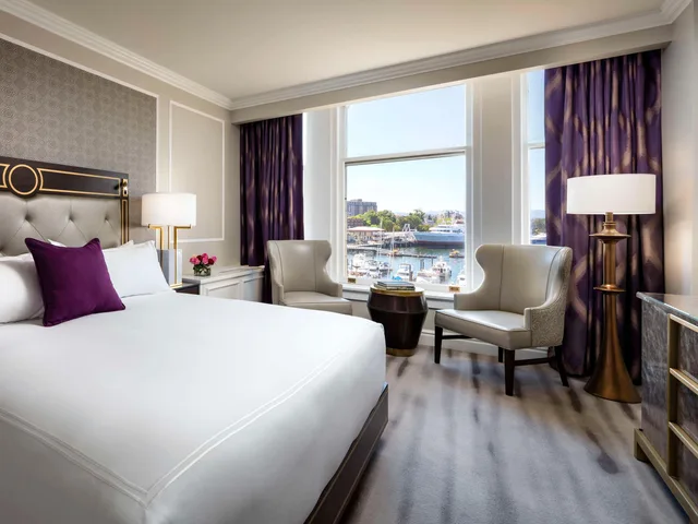 جناح بسرير كينج، Fairmont Empress Hotel 1/2