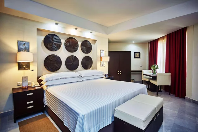 Deluxe, Double Bed, Occidental Nuevo Vallarta 1/2