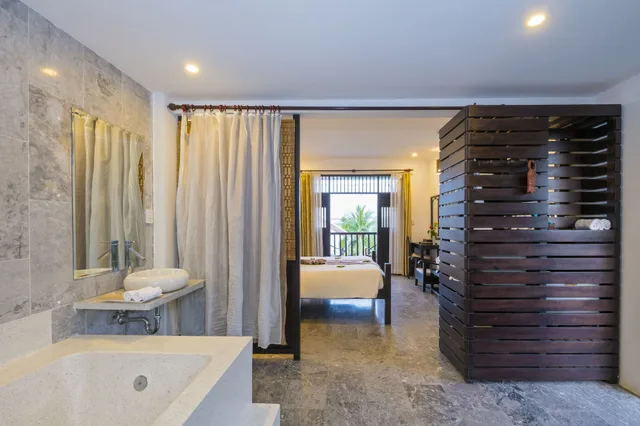 غرفة ديلوكس بسرير كينج بإطلالة على النهر، Hoi An Coco River Resort Spa 7/9