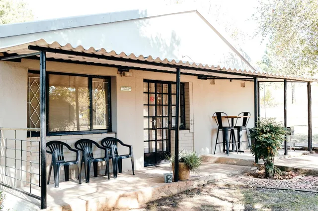 Misty Morn Cottages، Krugersdorp 2/58