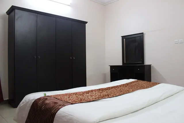 شقة بسرير مزدوج وسريرين منفصلين بغرفتي نوم، العييري للوحدات السكنية 2(Al Eairy Furnished Apartments Al Bahah 2) 10/10