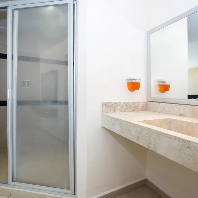 غرفة قياسية بسريرين، Capital O Hotel Euro Confort Pachuca 7/7