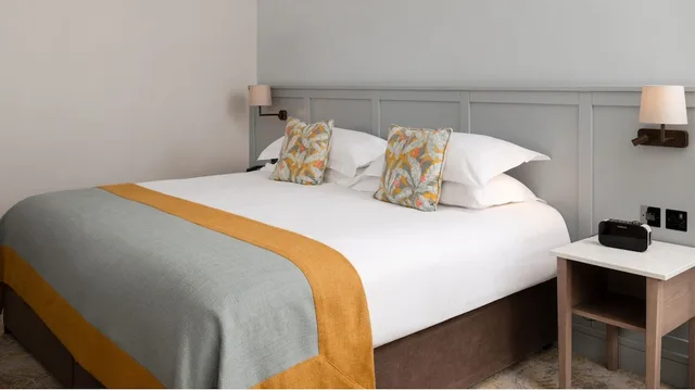 غرفة سوبيريور بسرير مزدوج أو سريرين منفصلين، Everglades Hotel 7/10
