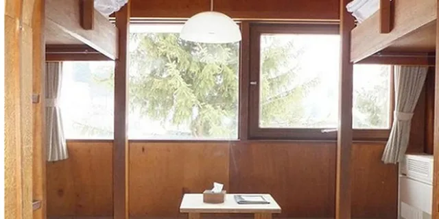 غرفة بأربعة أسرّة وسرير بطابقين بإطلالة على الجبل بحمام مشترك، Lodge Scole 6/7