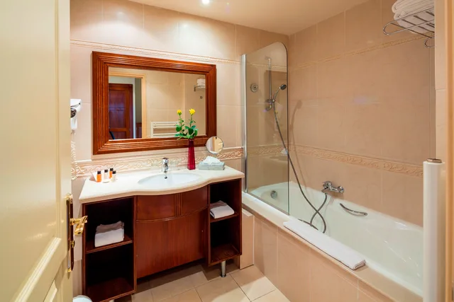 غرفة كومفورت بسرير مزدوج بإطلالة على الحديقة، Le Palmyra Golf Hotel 3/5