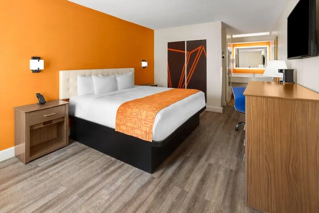 غرفة بسرير كينج لذوي الإعاقة، Howard Johnson by Wyndham Savannah GA 6/10
