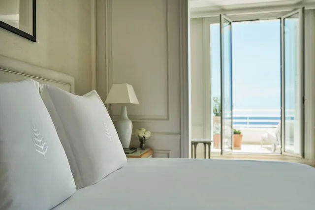 Riviera, French, Suite، Grand Hotel du Cap-Ferrat, a Four Seasons Hotel 7/9