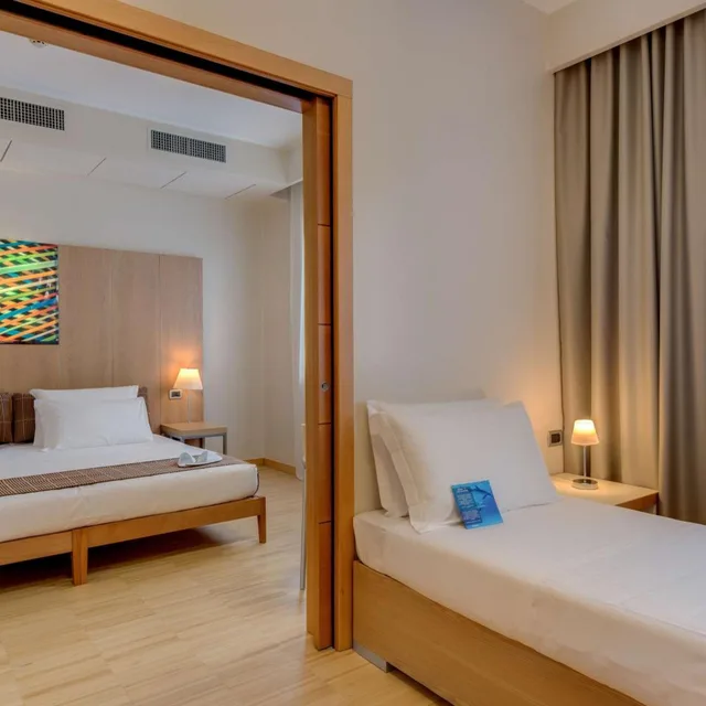 Classic, Single Bed, Queen Bed, Best Western Plus Hotel Bologna 5/11