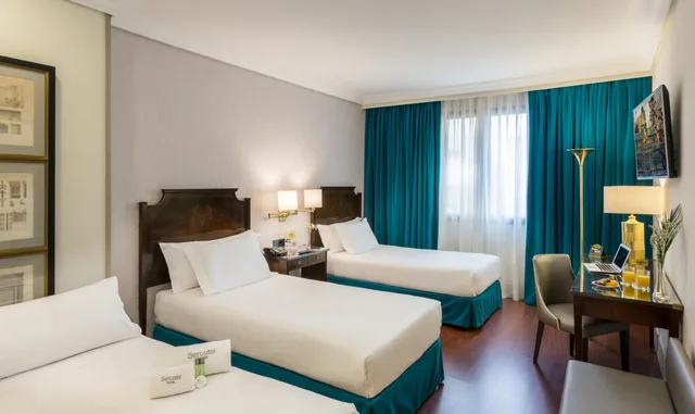 غرفة بسرير مزدوج مع سرير إضافي، Sercotel Gran Hotel Conde Duque 6/10