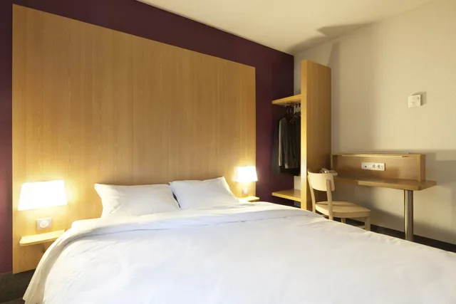Room, Queen Bed, B&B Hotel Perpignan Sud Marche International 3/9