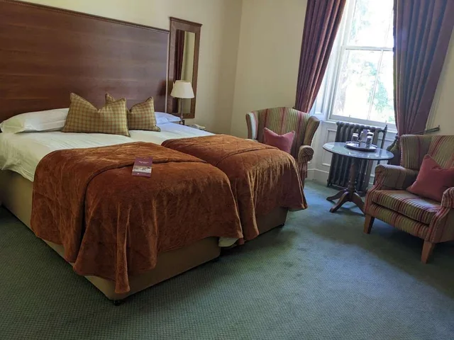 غرفة ديلوكس بسريرين منفصلين، Macdonald Norwood Hall Hotel 2/3