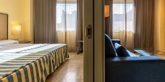 شقة بثلاثة أسرّة بغرفة نوم واحدة بمطبخ، Apartamentos Vertice Sevilla Aljarafe 8/10