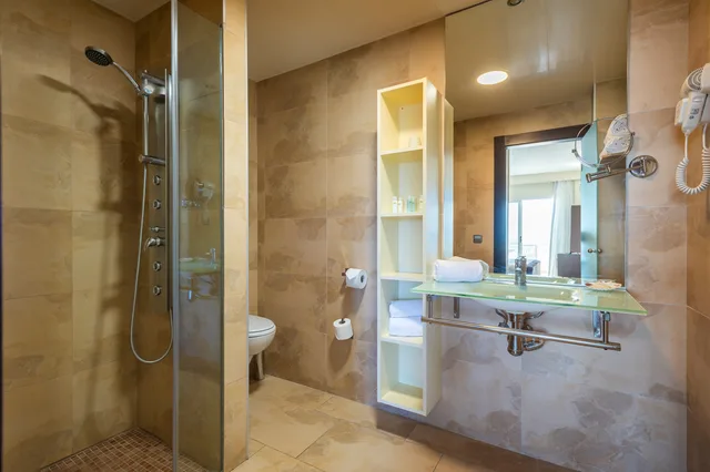 غرفة قياسية رباعية، Hotel Condesa 2/2