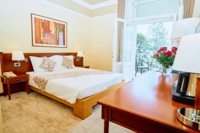 Deluxe, Twin Beds, Sea Side, Balcony، Bristol Hotel Opatija by Luminor Hotel Collection 1/10