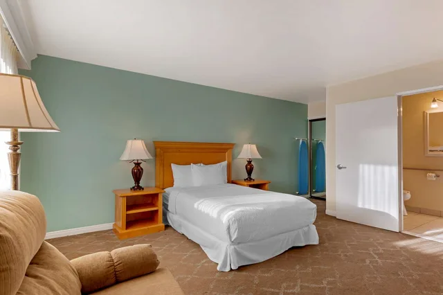 غرفة بسرير كوين لذوي الإعاقة، Best Western Plus Santa Barbara 1/2