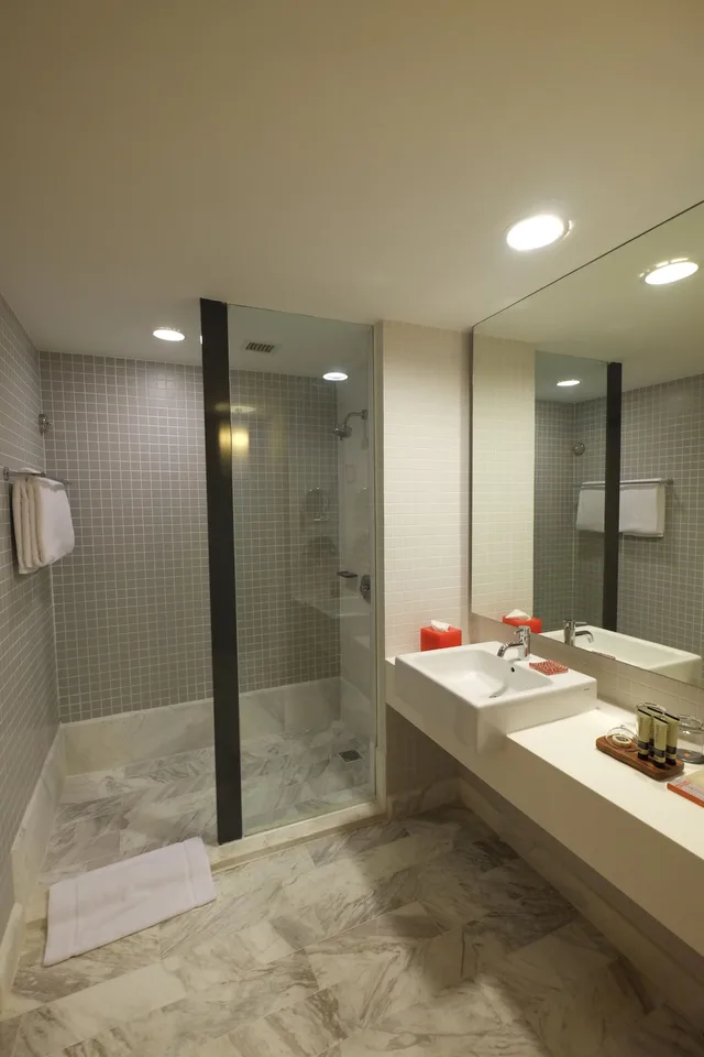 غرفة تنفيذية، G Hotel Gurney 4/4