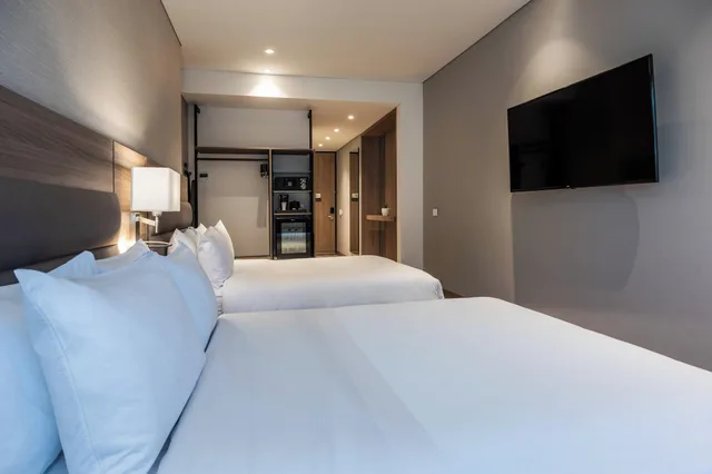 غرفة بسريرين مزدوجين، AC Hotel by Marriott Bogota Zona T 7/10