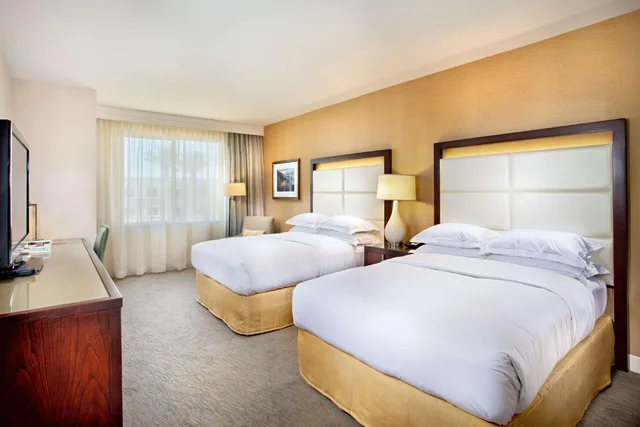 Room, 2 Queen Beds, Pool View, No Balcony، Cape Rey Carlsbad Beach, a Hilton Resort and Spa 2/2