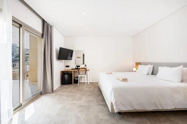 Superior, Double Bed, Inland View، Athina Palace Resort & Spa 7/10