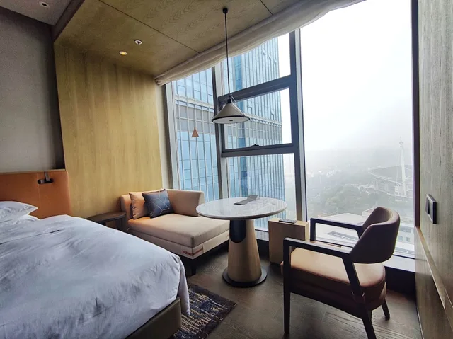 غرفة بزنس بسريرين مزدوجين للمدخنين، Courtyard by Marriott Luoyang 5/7