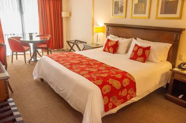 غرفة جونيور بسرير كينج، Hotel Casino Acaray 4/8