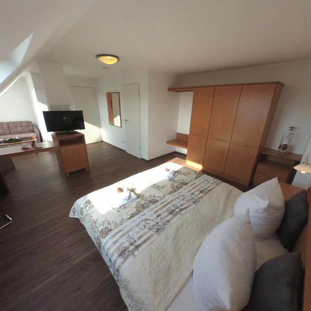 غرفة بسرير كينج، Hotel Kaiser 1/3