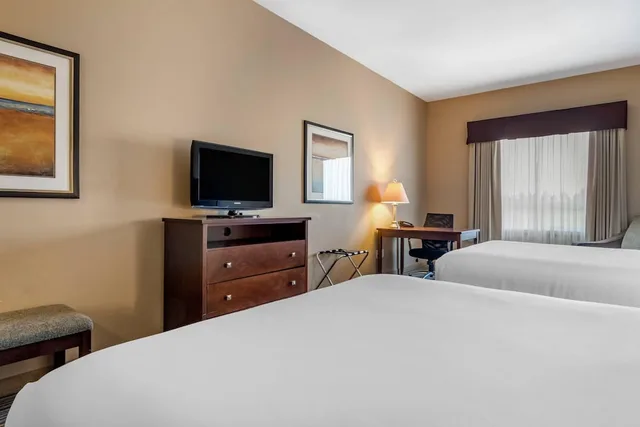 غرفة قياسية بسريرين كوين، Quality Inn & Suites Rimbey 2/10