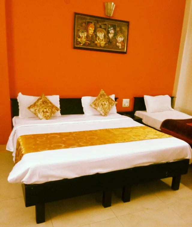غرفة عائلية بسرير مزدوج، HOTEL KRISHNA RESIDENCY 2/2