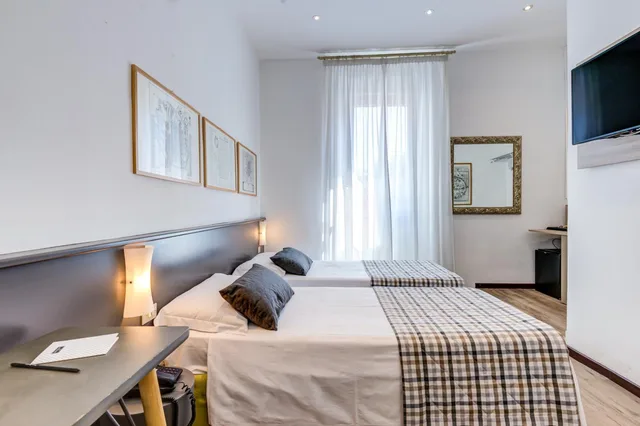 غرفة بسريرين منفصلين، Hotel Bernina 3/10