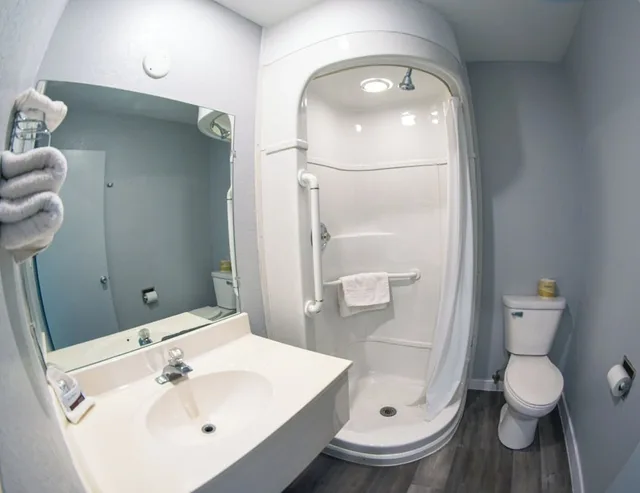 غرفة بسريرين مزدوجين، AMERICAS BEST VALUE INN 5/6