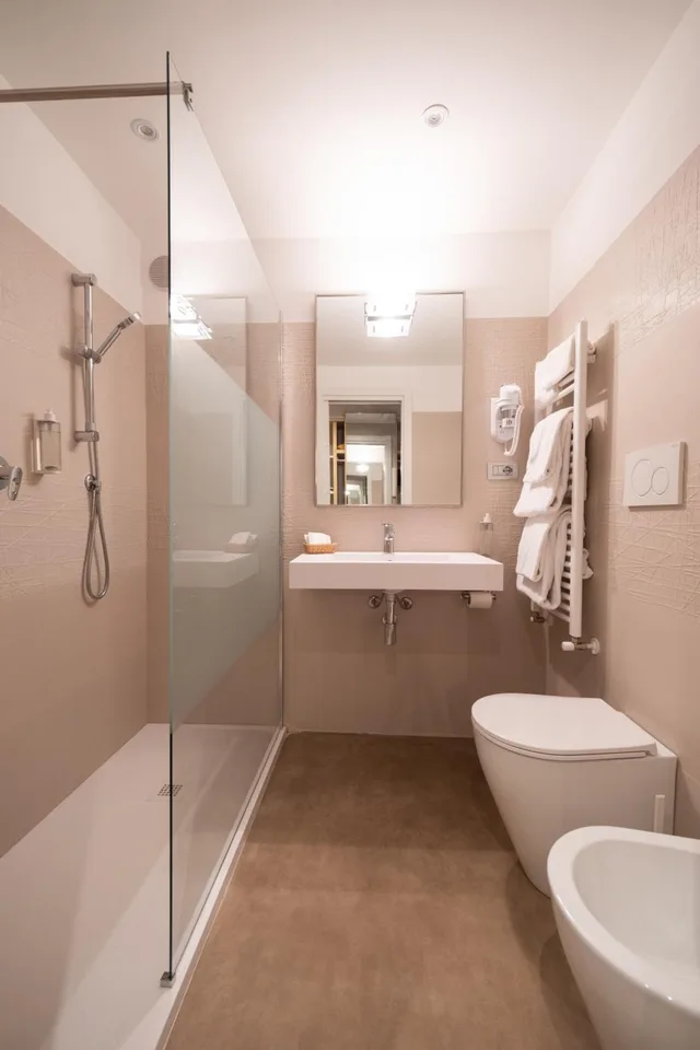 غرفة رباعية بشرفة، Hotel Calabona 7/8